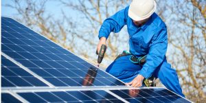 Installation Maintenance Panneaux Solaires Photovoltaïques à Omicourt